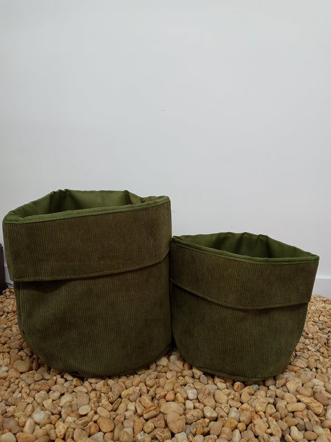 Cesto em veludo verde