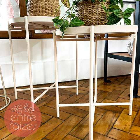 Conjunto com mesa lateral